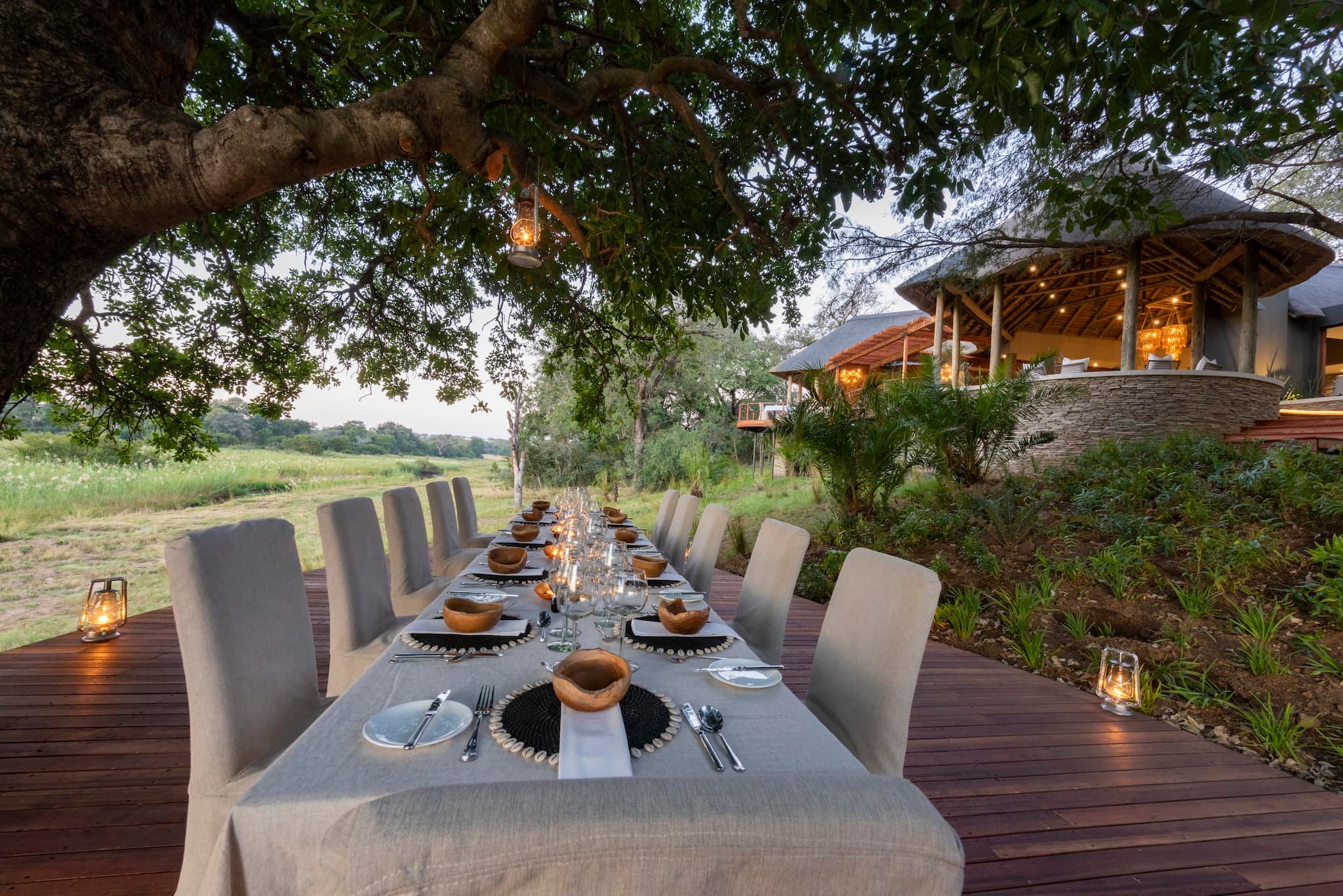 dulini river lodge exteriors dining boma 03