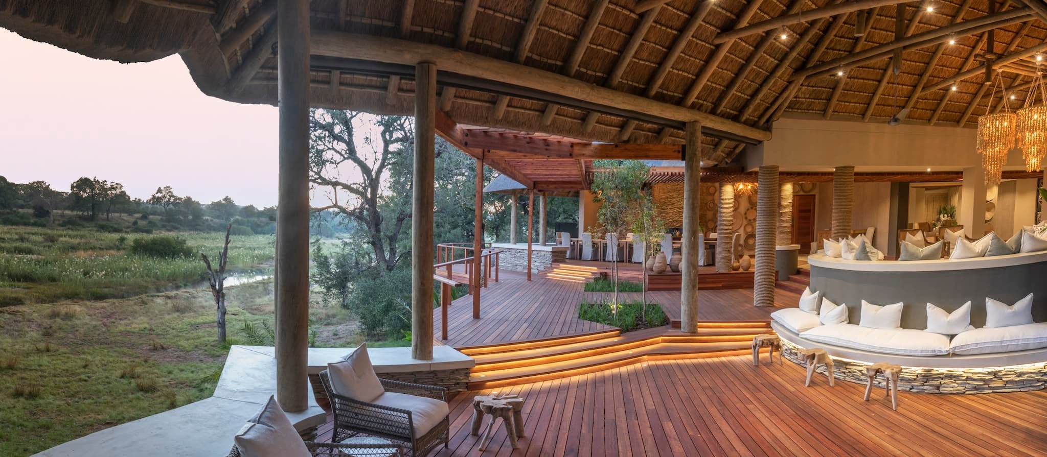 dulini river lodge exteriors lounge deck 01