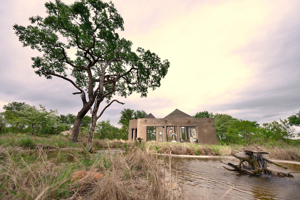 Earth Lodge sabi sabi image 22