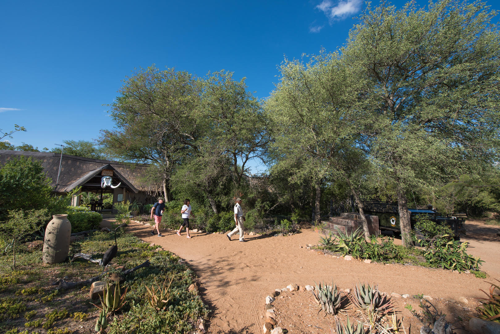 Kambaku Lodge