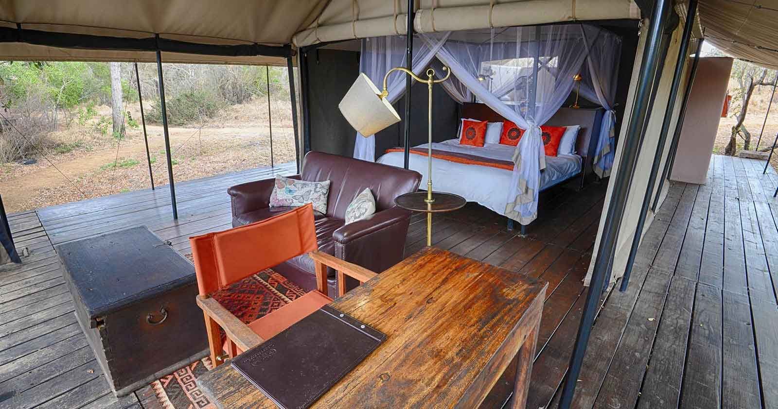 mantobeni honeyguide room