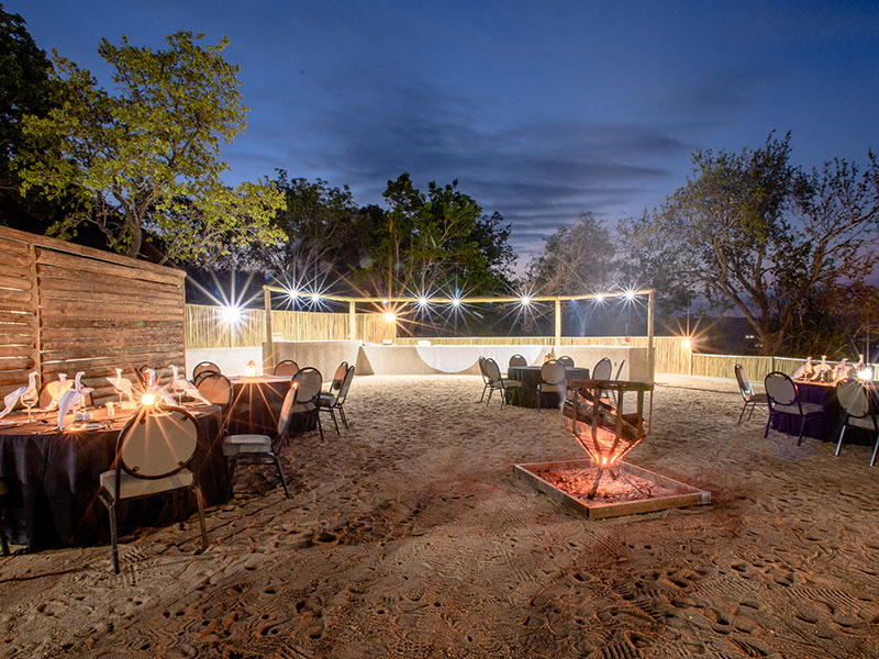 umbhaba eco lodge night