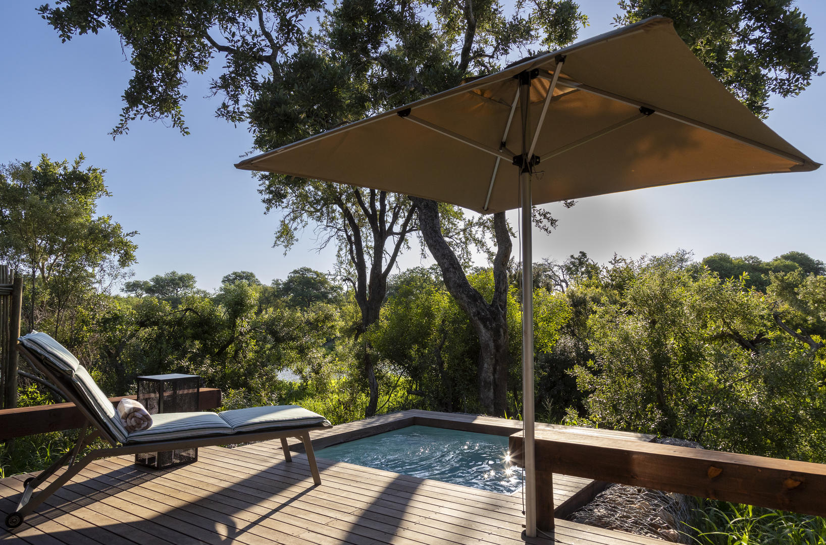 Simbavati River Lodge Luxury Safari Tent with Pool (1)