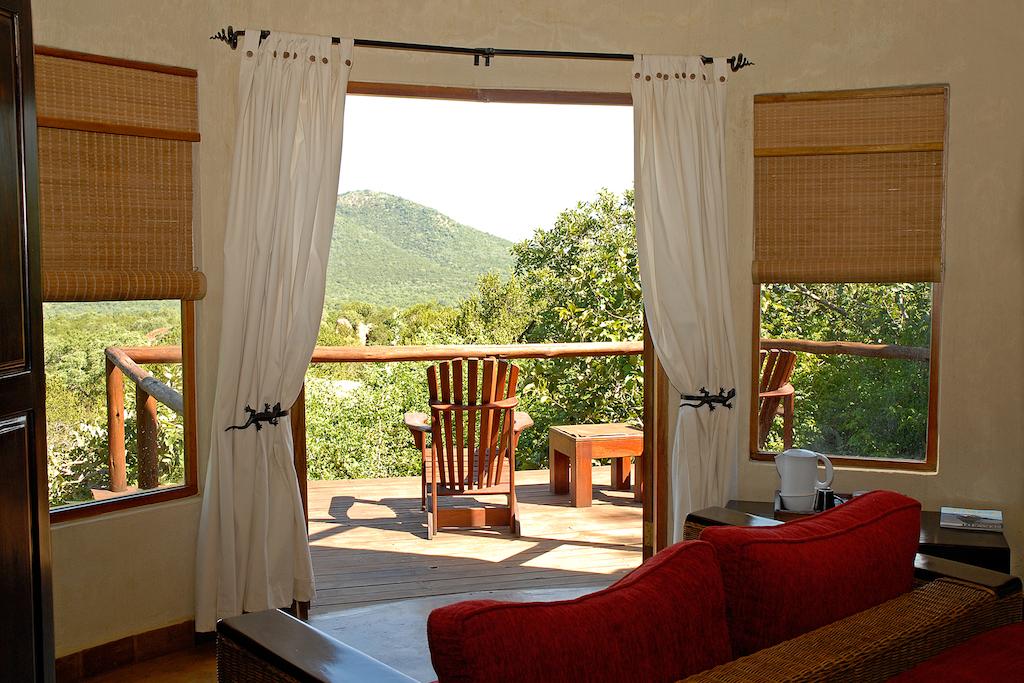 kwa madwala manyatta rock camp 18