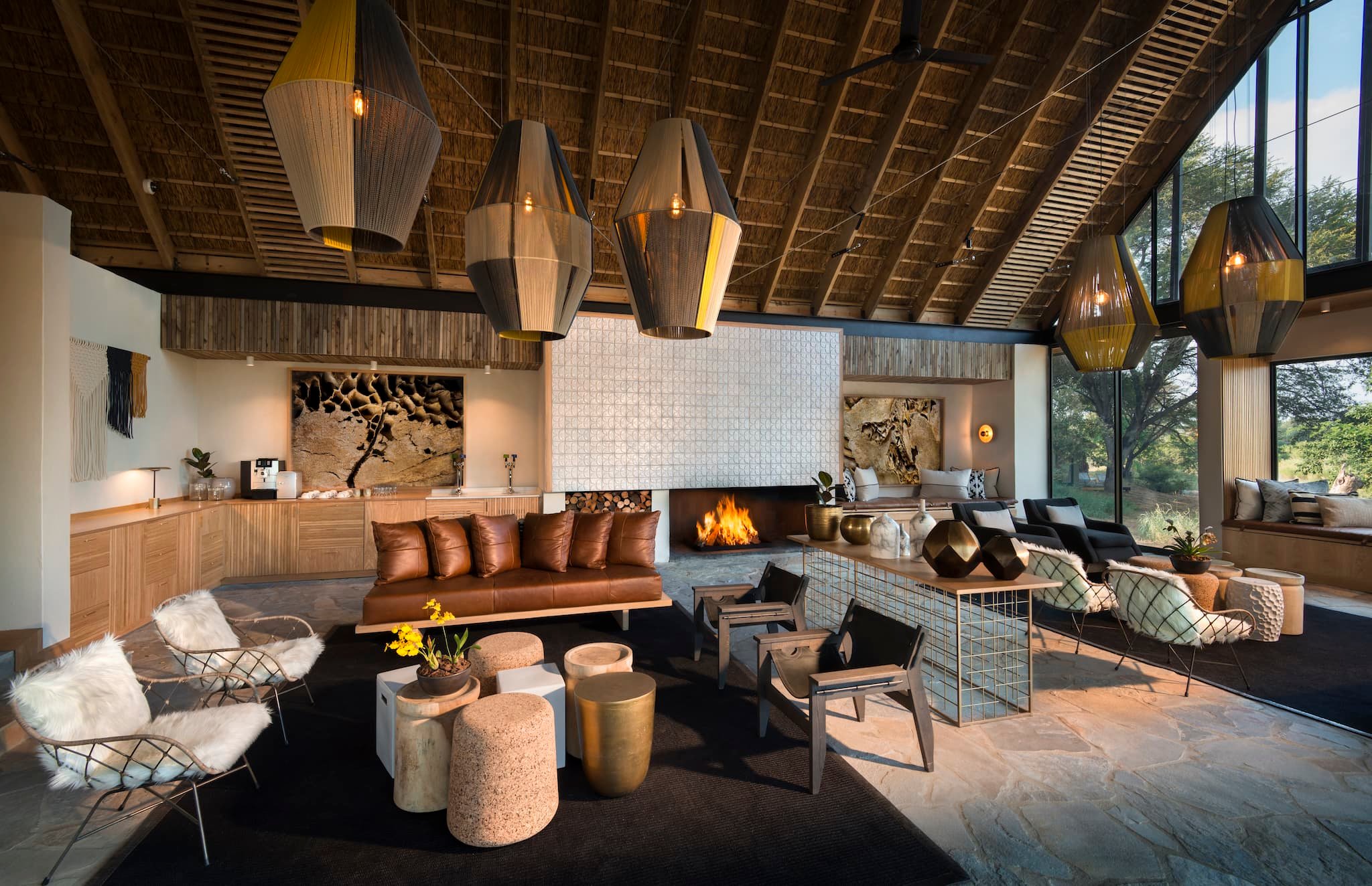 lion sands river lodge interiors guest lounge 01