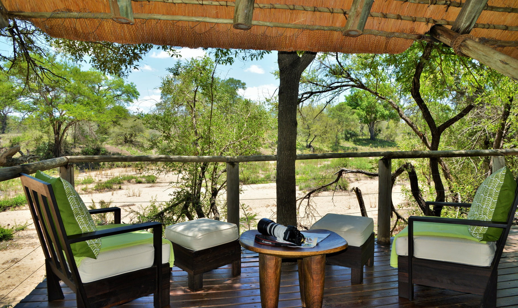 Rhino Post Safari Lodge Bush Suites 2