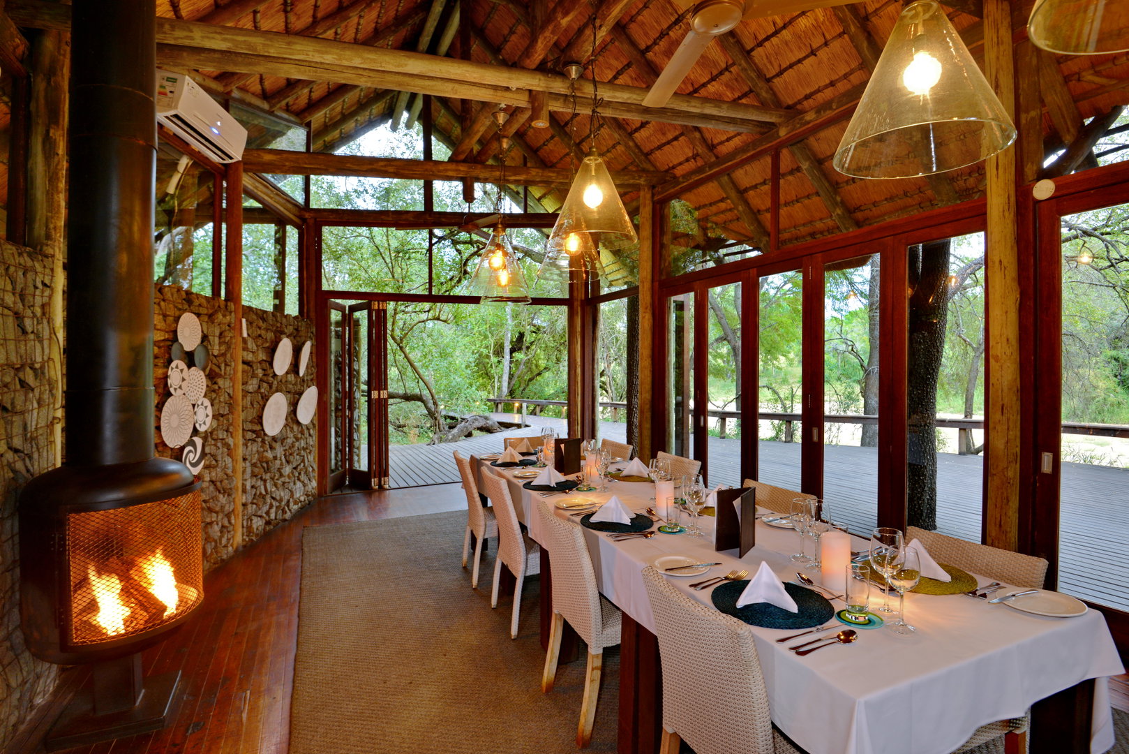 Rhino Post Safari Lodge Dining